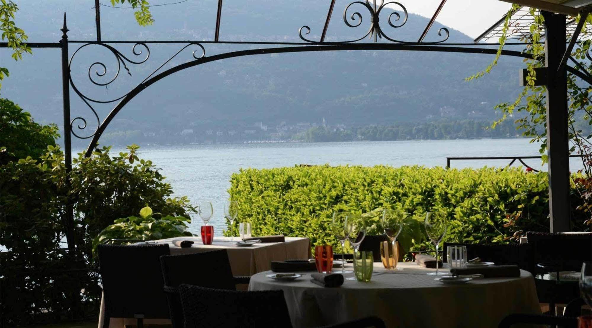 Il Sole Di Ranco Hotel Exterior photo
